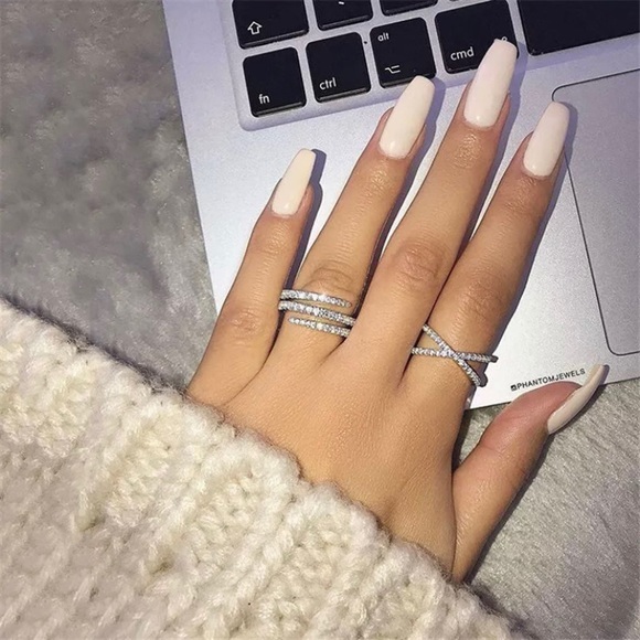 ✨STUNNING COCKTAIL RING ADORNED WITH CRYSTALS-NEW✨‎ - Picture 5 of 9